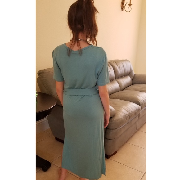 LIGHT TEAL ROUND NECK HIGH SLIT T-SHIRT DRESS - Picture 3 of 4